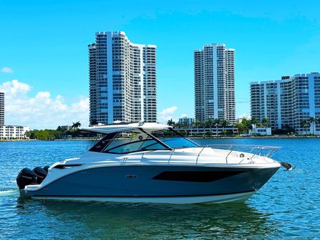 Sea Ray 320 Sundancer OB image