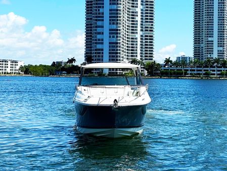 Sea Ray 320 Sundancer OB image