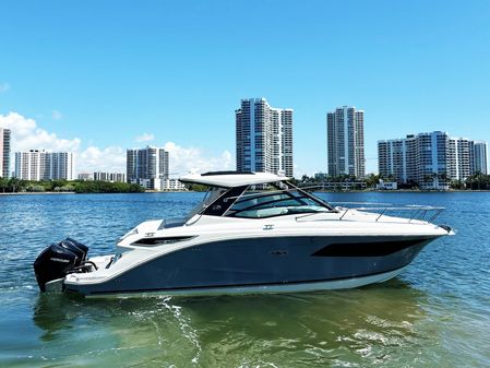 Sea Ray 320 Sundancer OB image