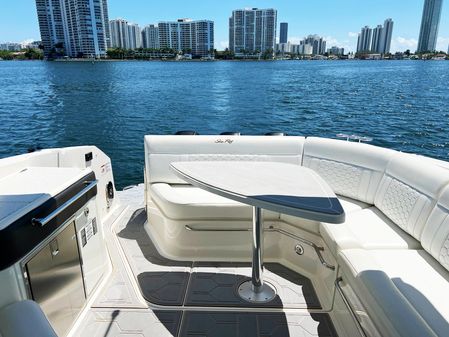 Sea Ray 320 Sundancer OB image