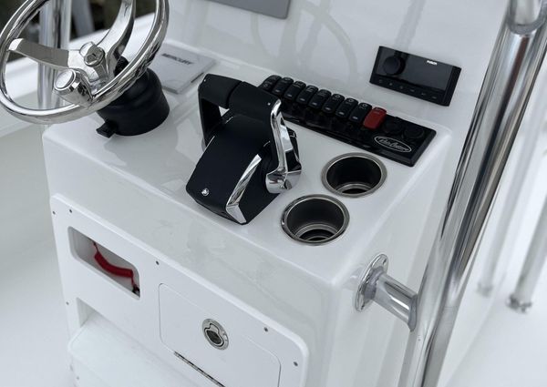 Pair-customs 27-CENTER-CONSOLE image