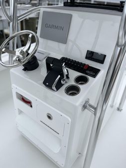 Pair-customs 27-CENTER-CONSOLE image