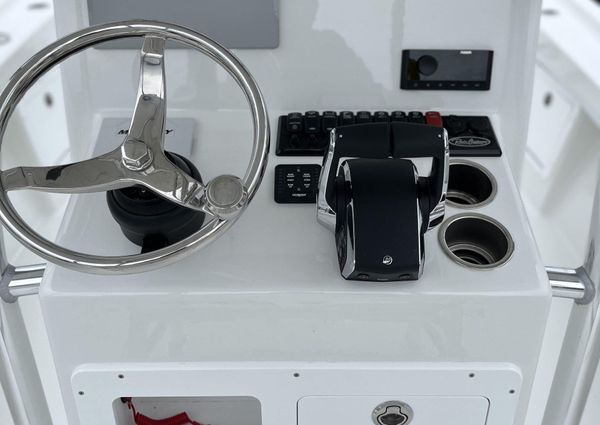 Pair-customs 27-CENTER-CONSOLE image