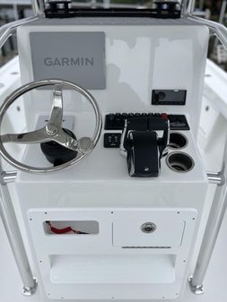 Pair-customs 27-CENTER-CONSOLE image