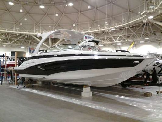 Crownline E29 XS - main image