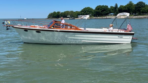 Windsor Craft 31 Picnic Boat 