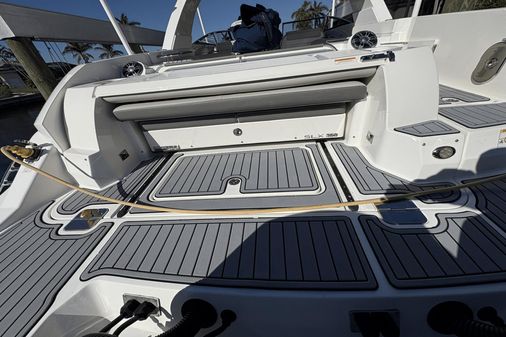 Sea Ray 350 SLX OB image