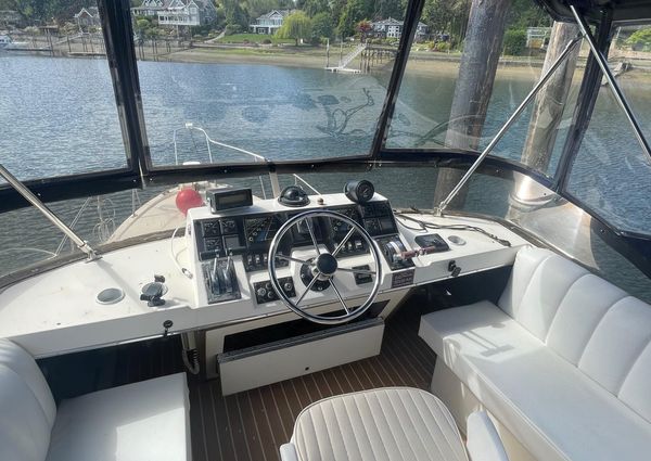 Bayliner 3218 image