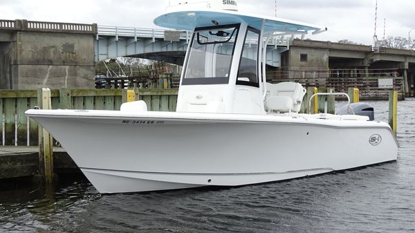 Sea Hunt Ultra 235 SE 