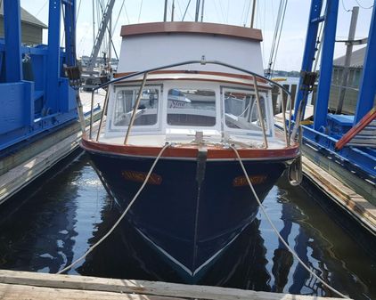 Hubert Johnson Sea Skiff with Flybridge image