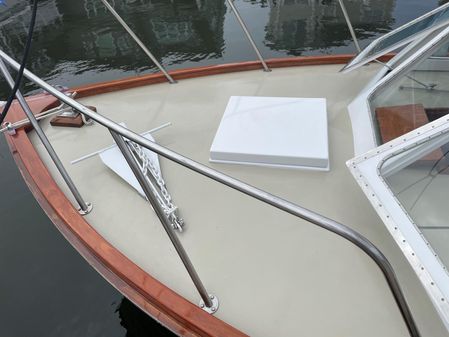 Hubert Johnson Sea Skiff with Flybridge image