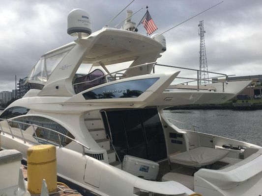 Azimut 64 Fly - main image