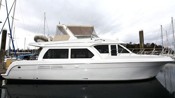Navigator 5100 Pilothouse 