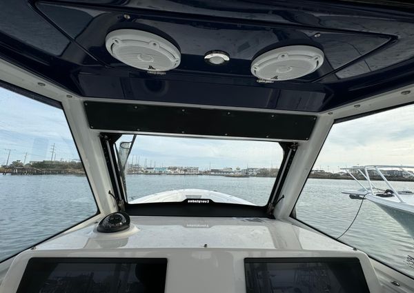 Everglades 355 Center Console image