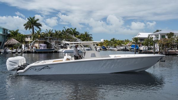 BlackWater 36 Sport
