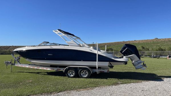 Sea Ray 270 SDX-OB 