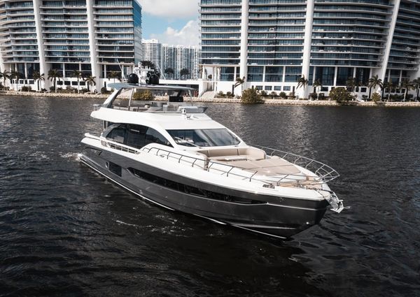 Azimut 78 FLY image