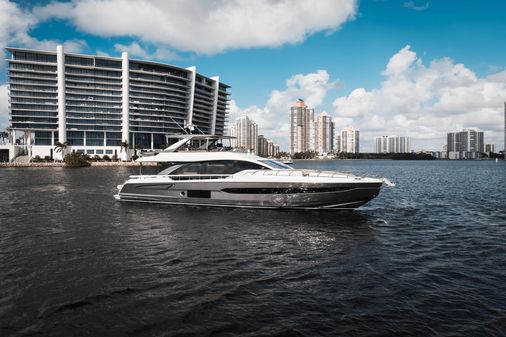 Azimut 78 FLY image