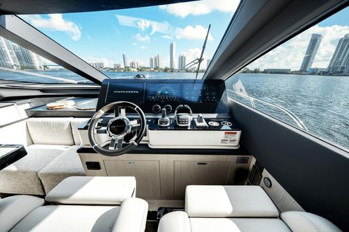 Azimut 78 FLY image