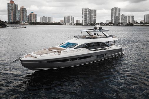 Azimut 78 FLY image