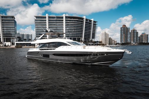 Azimut 78 FLY image