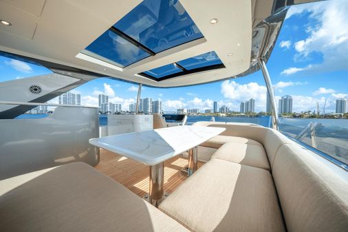 Azimut 78 FLY image