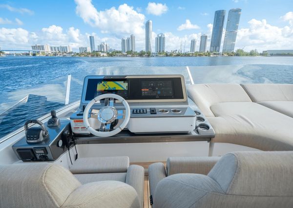 Azimut 78 FLY image