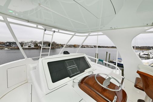 Viking 80 Enclosed Skybridge image