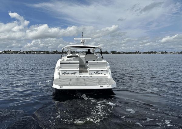 Cruisers Yachts 39 Express Coupe image