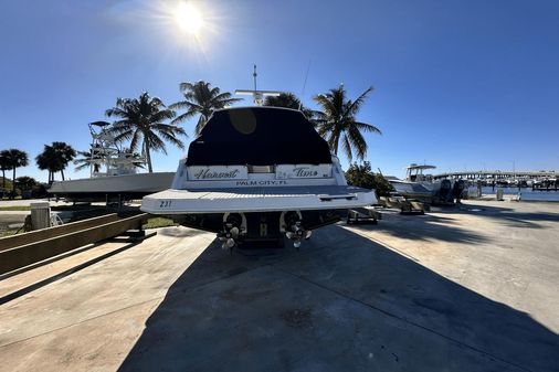 Cruisers Yachts 39 Express Coupe image