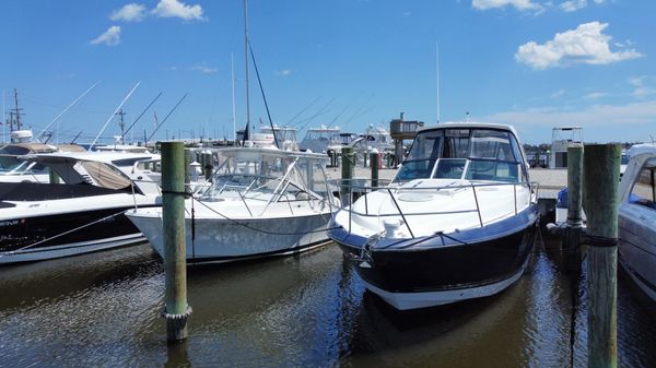 Monterey 355 Sport Yacht image