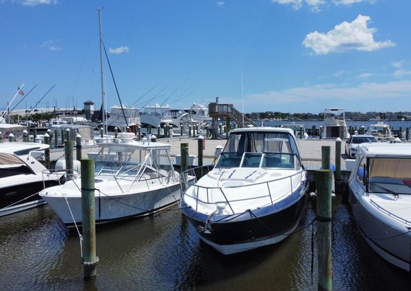 Monterey 355 Sport Yacht image