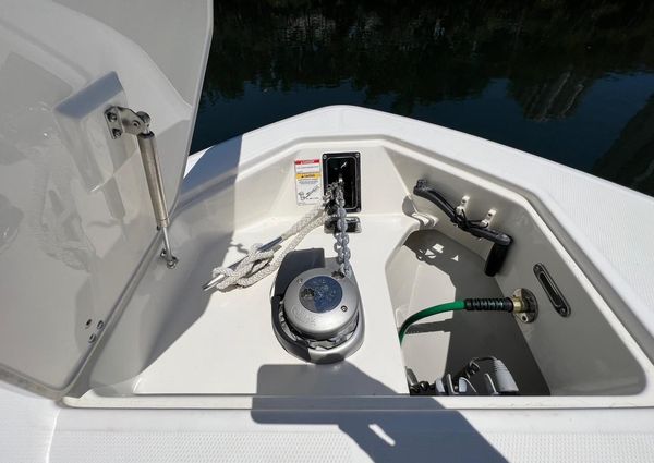 Boston Whaler 330 Outrage image