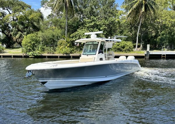 Boston Whaler 330 Outrage image