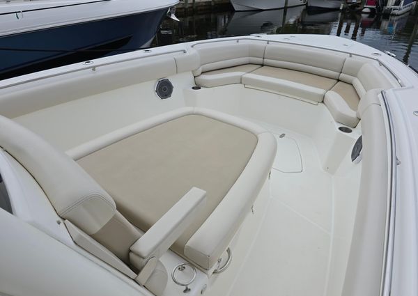 Boston Whaler 330 Outrage image