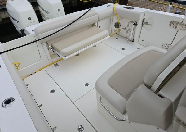 Boston Whaler 330 Outrage image