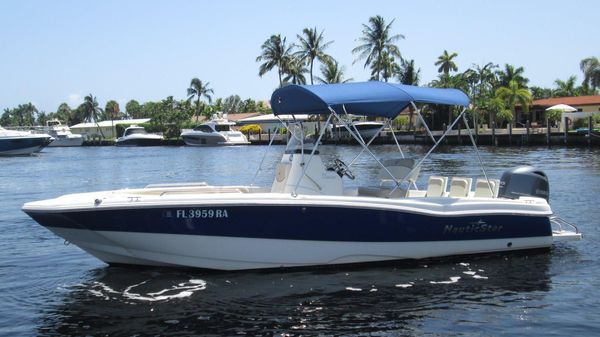 NauticStar 211 Angler