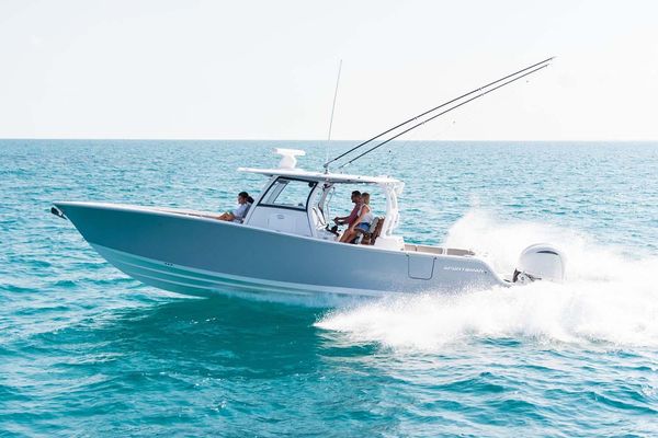 Sportsman Open 352 Center Console - main image