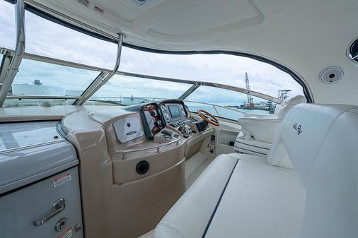 Sea Ray 420 Sundancer image