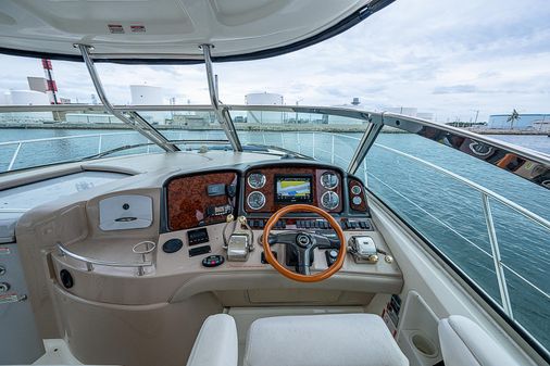 Sea Ray 420 Sundancer image