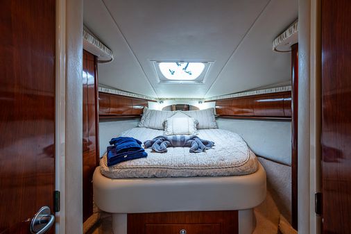 Sea Ray 420 Sundancer image