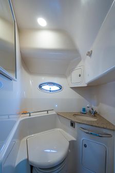 Sea Ray 420 Sundancer image