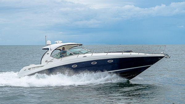 Sea Ray 420 Sundancer 