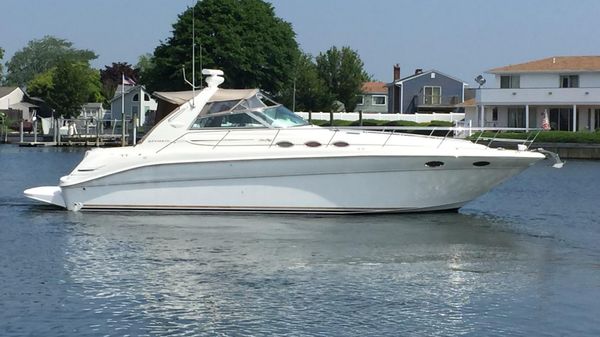 Sea Ray 370 Sundancer 