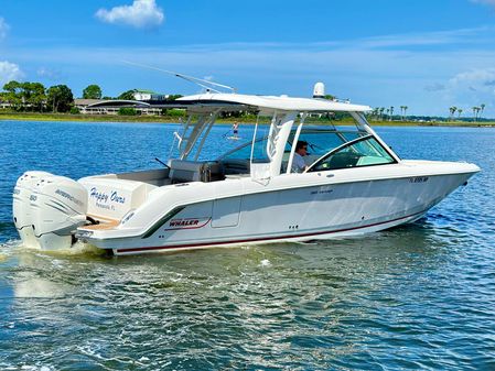 Boston Whaler 320 Vantage image