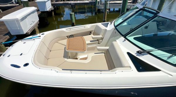 Boston Whaler 320 Vantage image