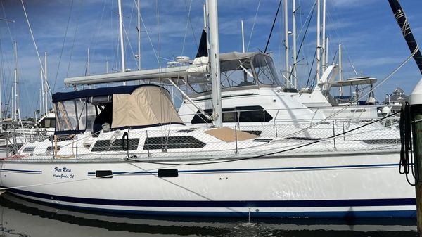 Hunter 42 Passage