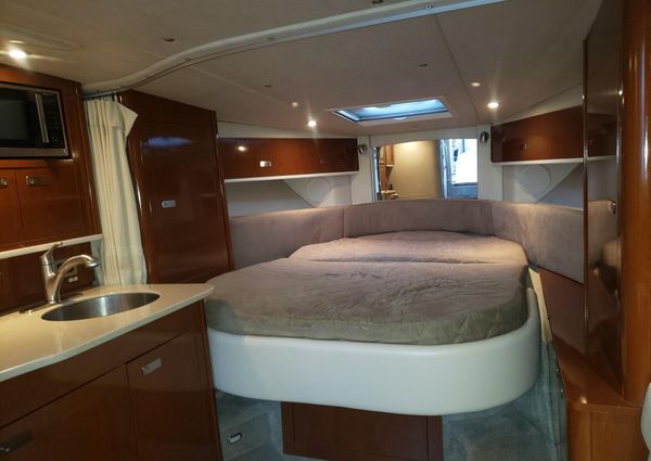 Sea Ray 350 Sundancer image