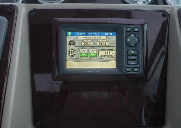 Sea Ray 350 Sundancer image