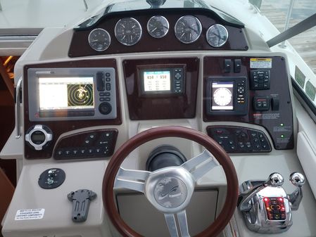 Sea Ray 350 Sundancer image